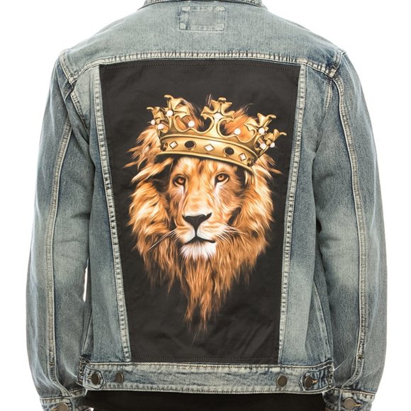 #NWT- SIZE SMALL Relaxed Denim Washed Leo Lion Patch Detail Jacket - Picture 1 of 4